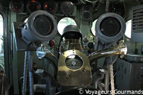 Porte avion 13