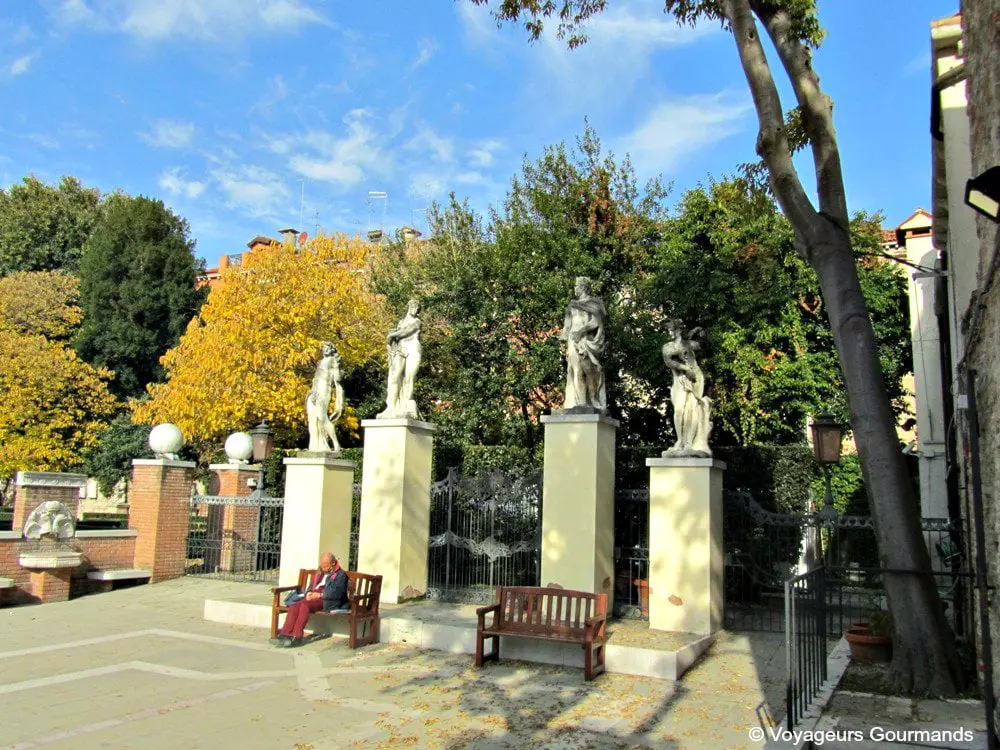 Rues de venise 13