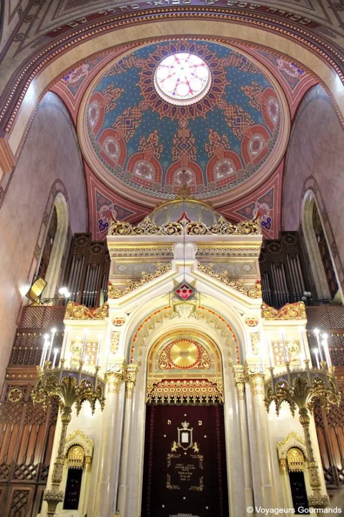 synagogue budapest 15