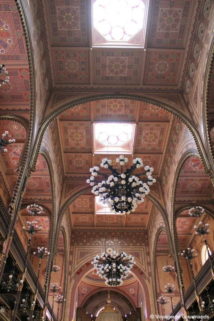 synagogue budapest 22