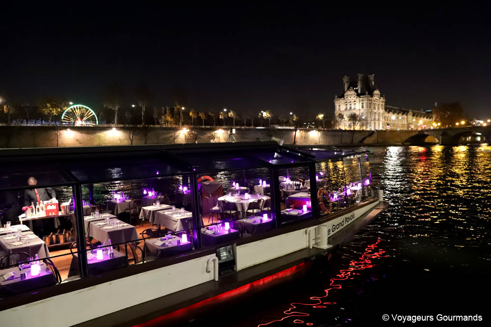 diner croisiere sur la seine