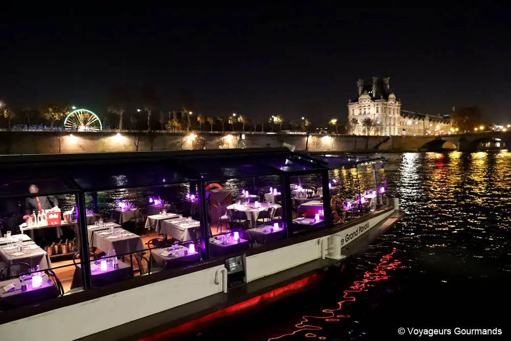 diner croisiere sur la seine