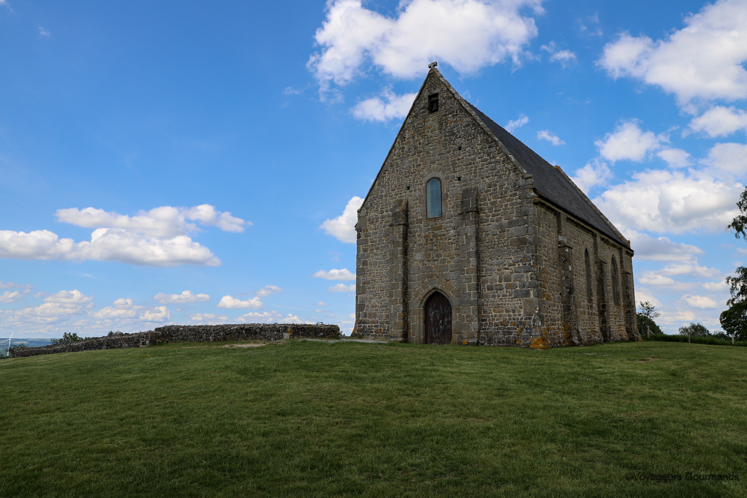 visiter sainte suzanne 10