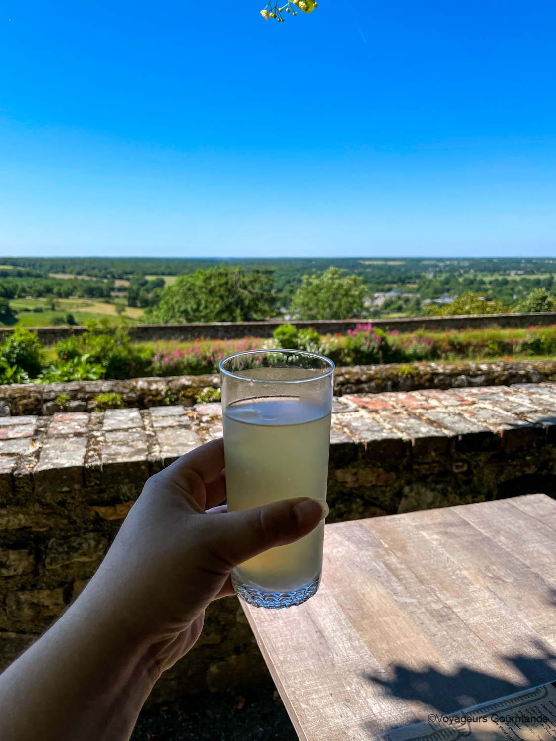 visiter sainte suzanne 2