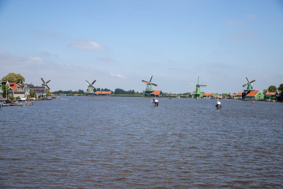 Vue sur les moulins de Zaanse Schans