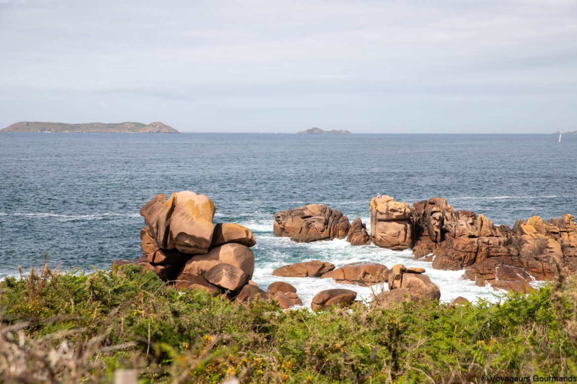 Que faire sur la côte de granit rose : les incontournables