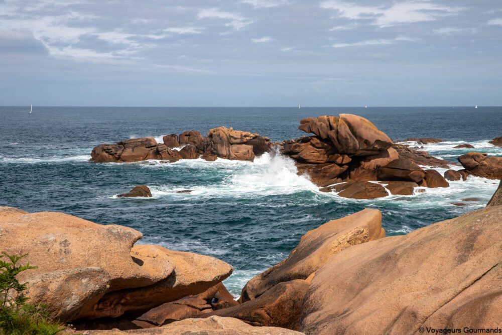 Que faire sur la côte de granit rose : les incontournables